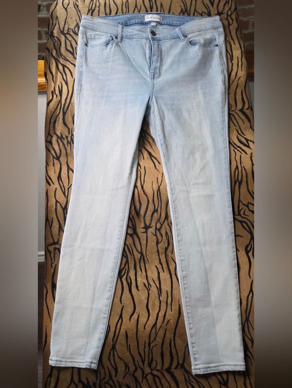 Lane Bryant Light Wash Skinny Jeans Stretch Denim Size 14 EUC
